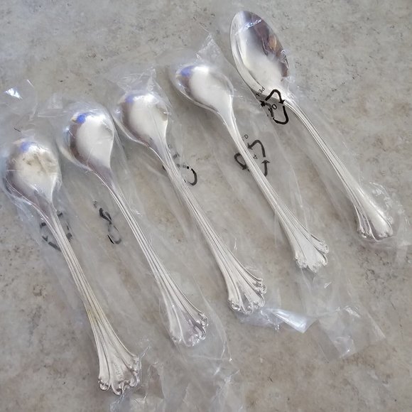 5) Rogers American Chippendale Soup Spoons 7" silverplate International Silver - Picture 5 of 8
